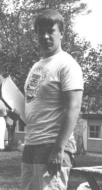 Jyrki Kasvi STk:n koulutusp�ivill� Tuusulassa 1986. (Kuva: Juhani Hinkkanen)